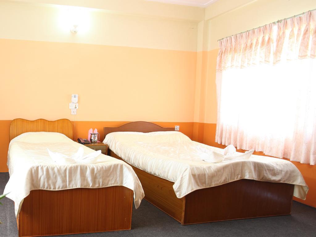 Trekkers Lodge Pokhara Szoba fotó